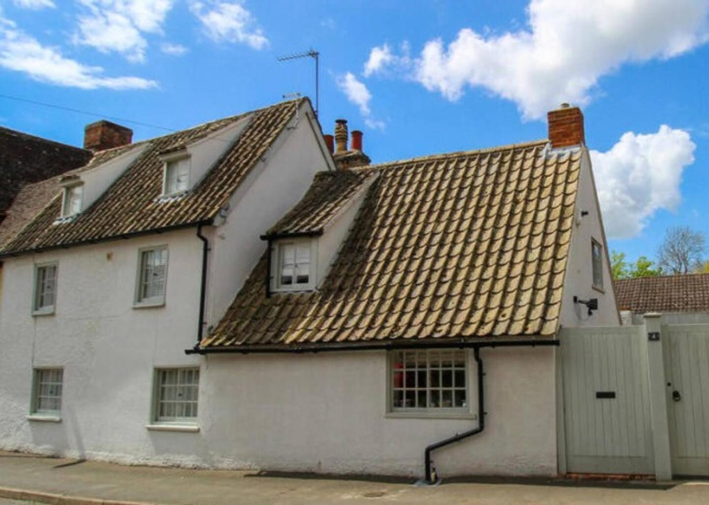 Elegant Oak Beamed House In Pretty Village - Cambridge Homehost Buckden  Exterior foto